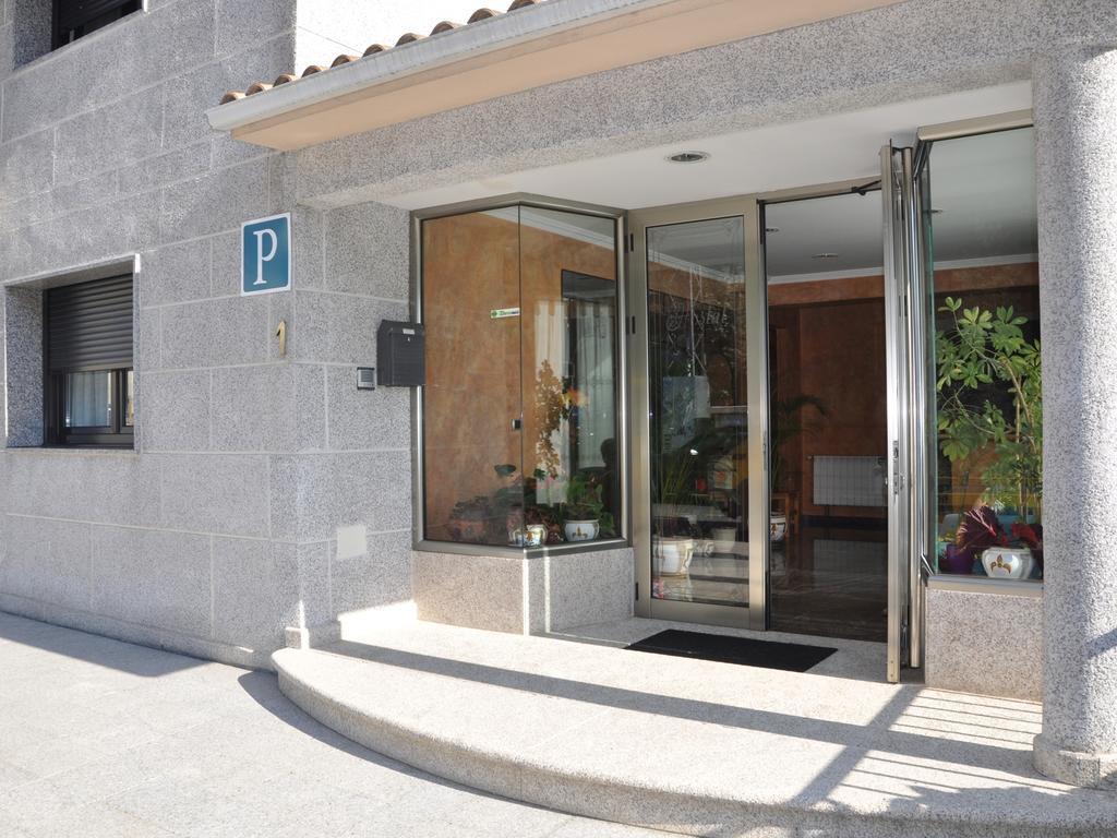 Hostal Paz กอนโดมาร์ ภายนอก รูปภาพ