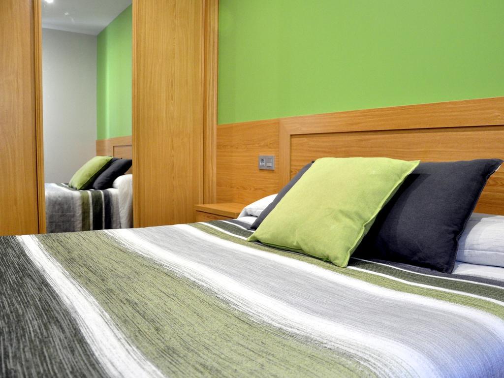 Hostal Paz กอนโดมาร์ ภายนอก รูปภาพ