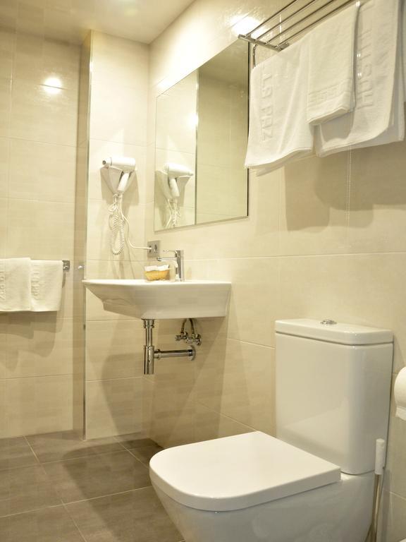 Hostal Paz กอนโดมาร์ ภายนอก รูปภาพ